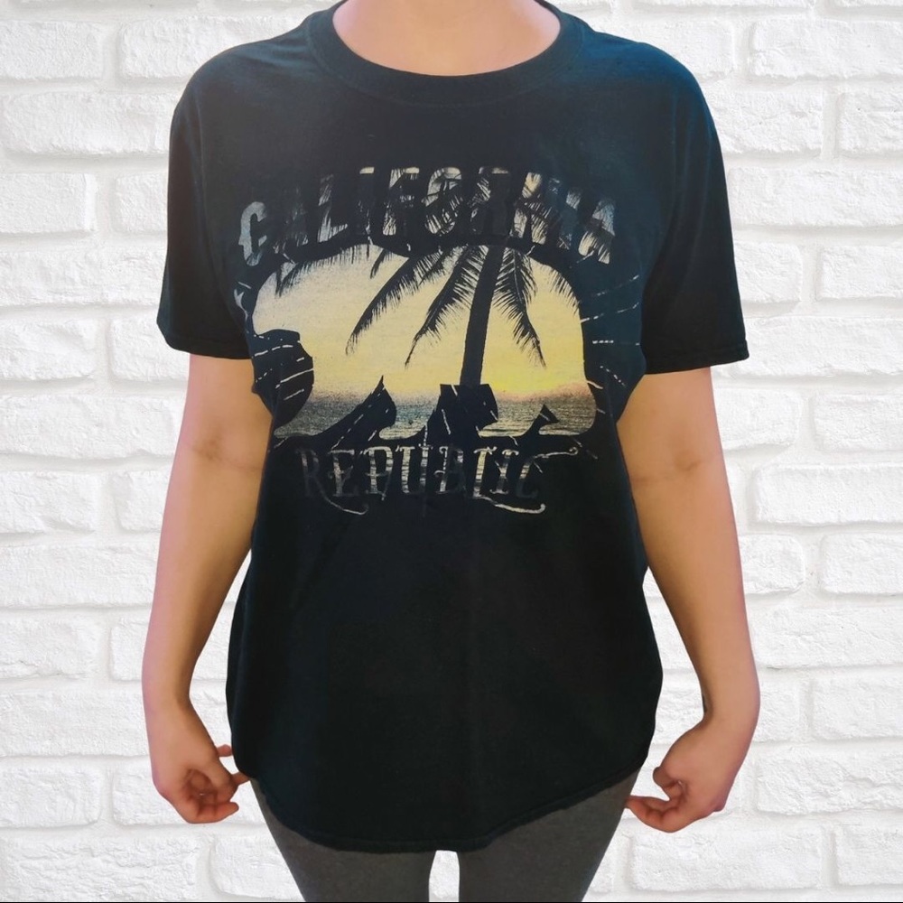 California Republic mens tee